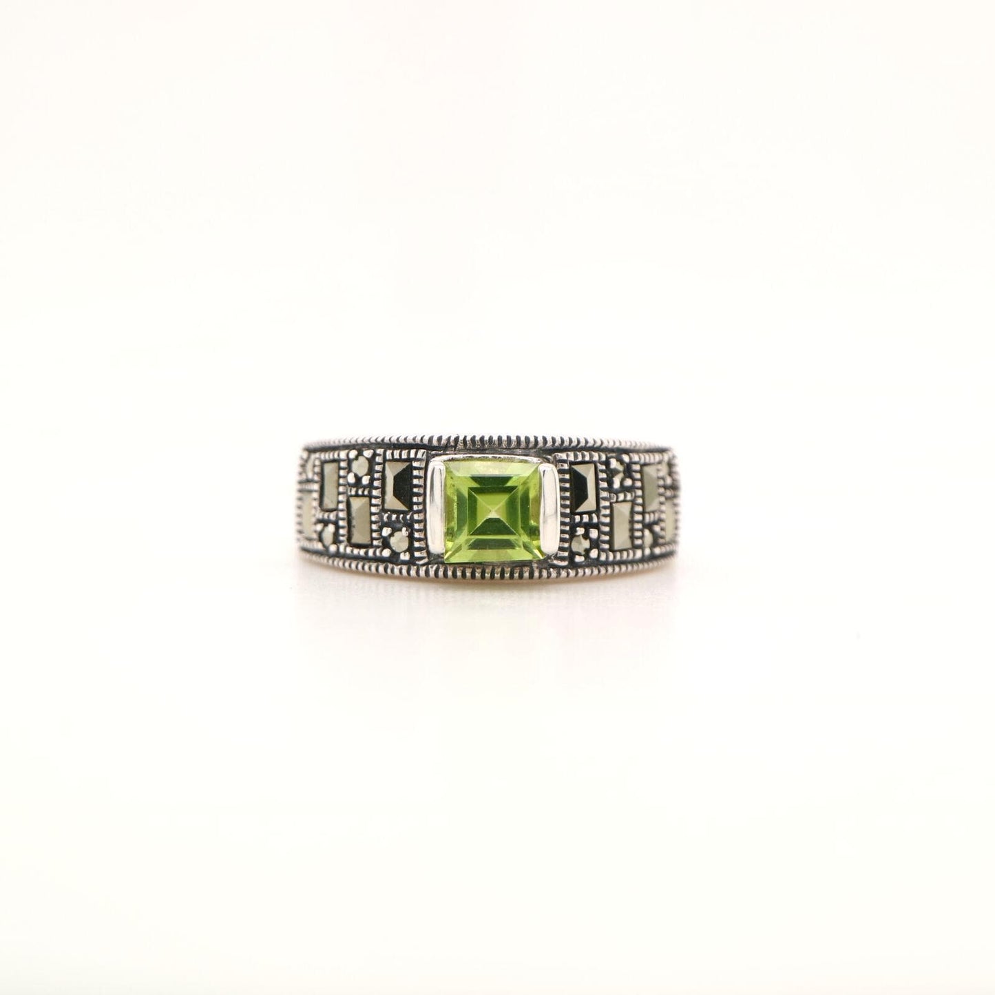 Marcasite Band with period in Silver