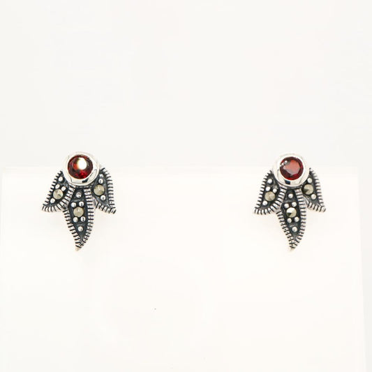 Garnet with Marcasite Feathers in Silver