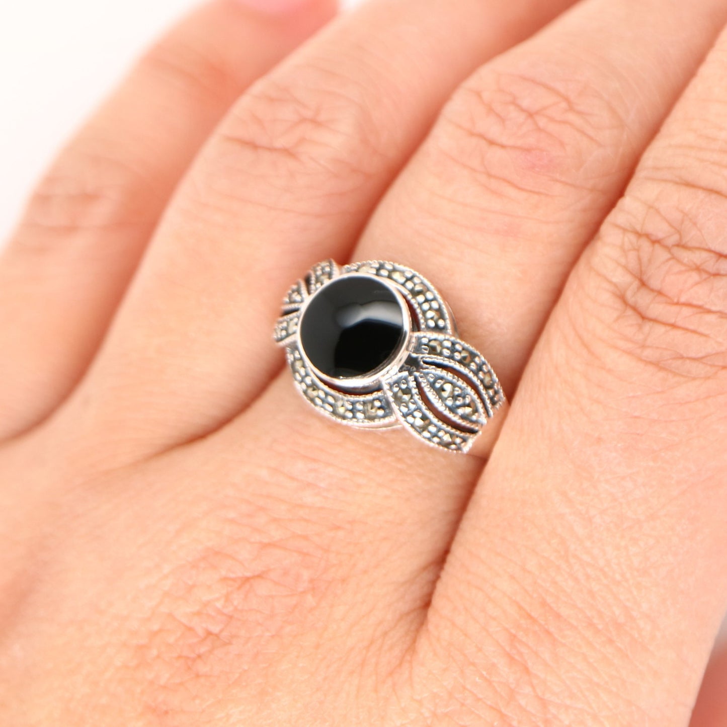 Marcasite and Onyx ring in Silver