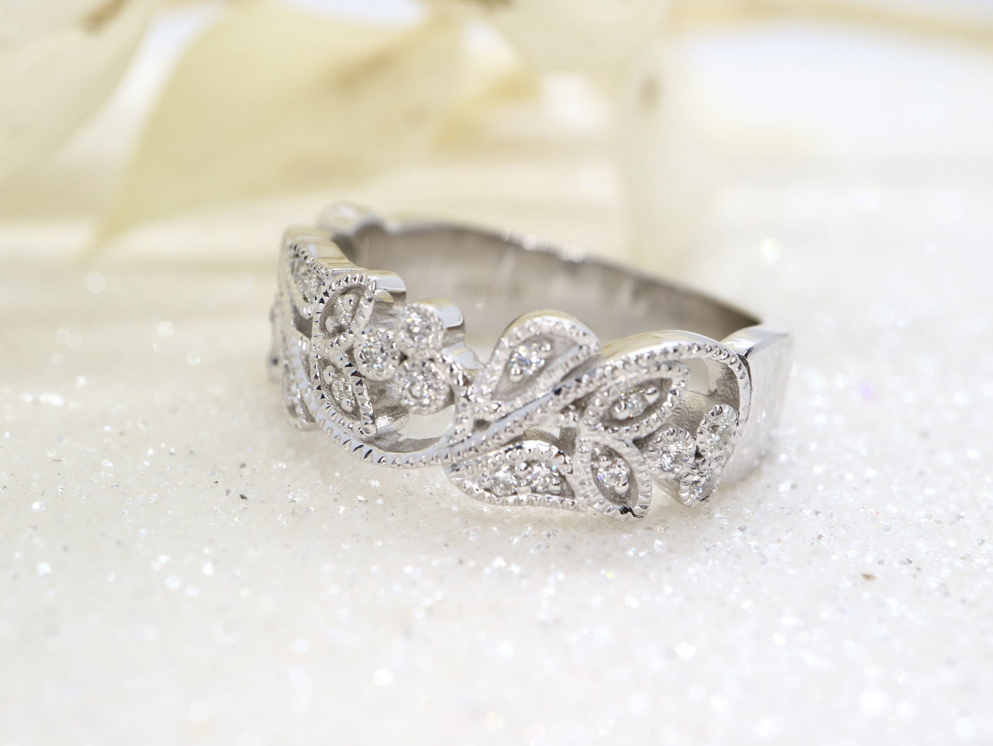 14k Vine and leaf white gold diamond ring , Filigree diamond ring, natural inspired round  sapphire and diamond vine band