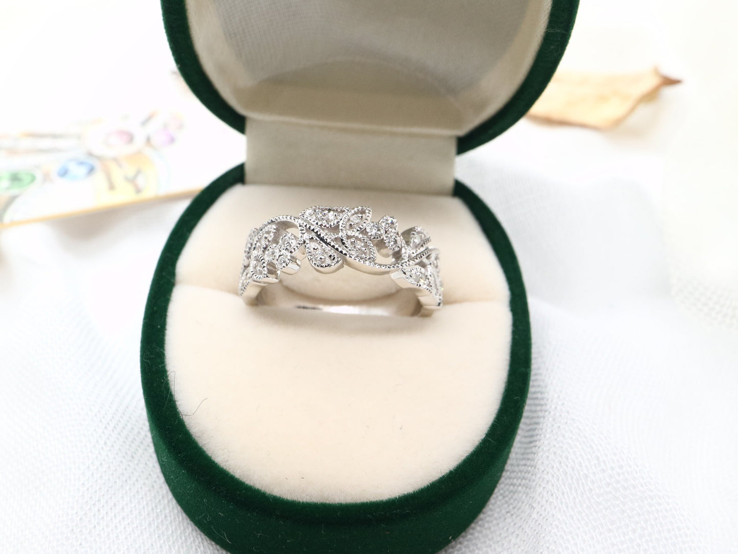 14k Vine and leaf white gold diamond ring , Filigree diamond ring, natural inspired round sapphire and diamond vine band