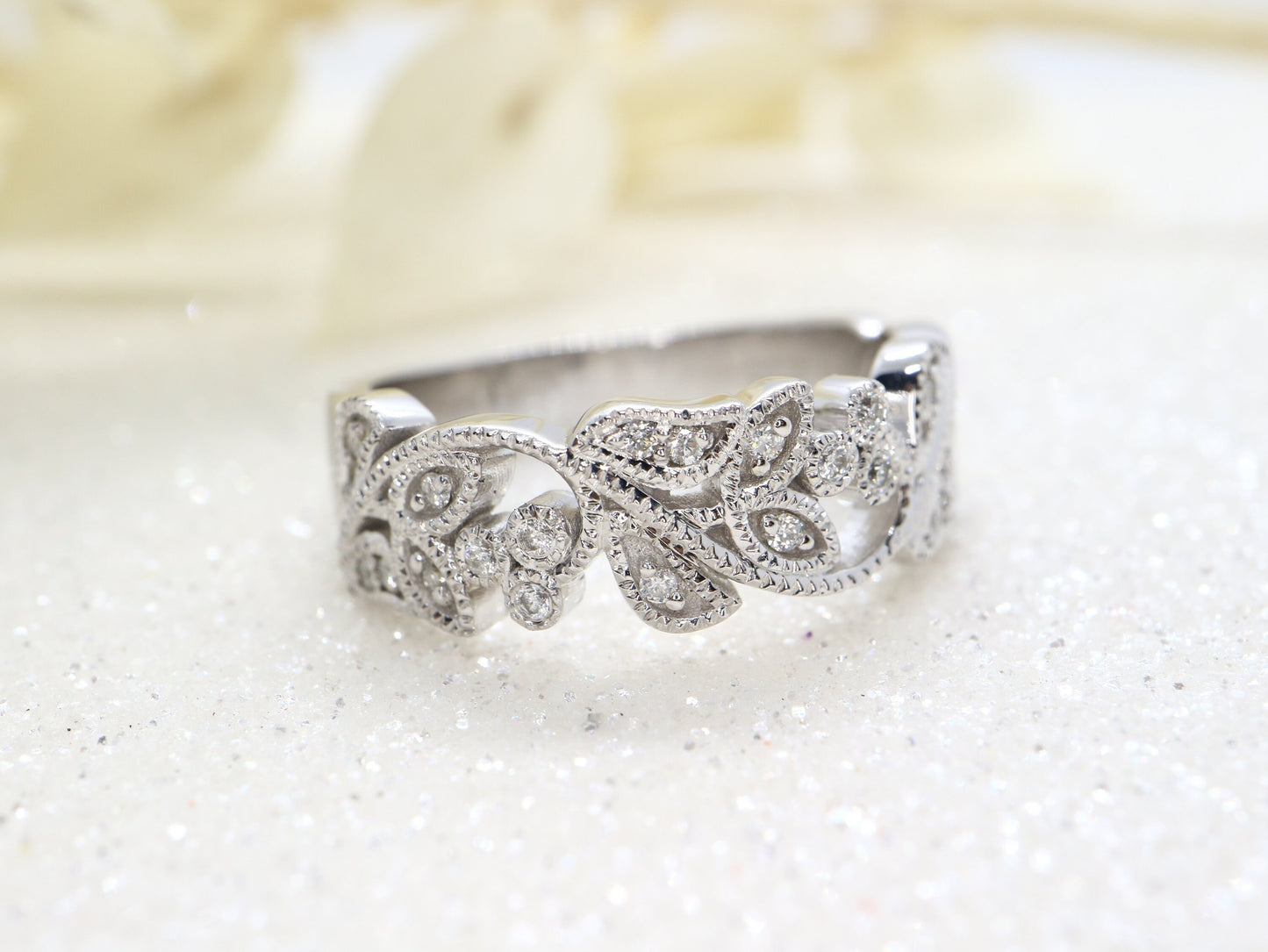 14k Vine and leaf white gold diamond ring , Filigree diamond ring, natural inspired round sapphire and diamond vine band