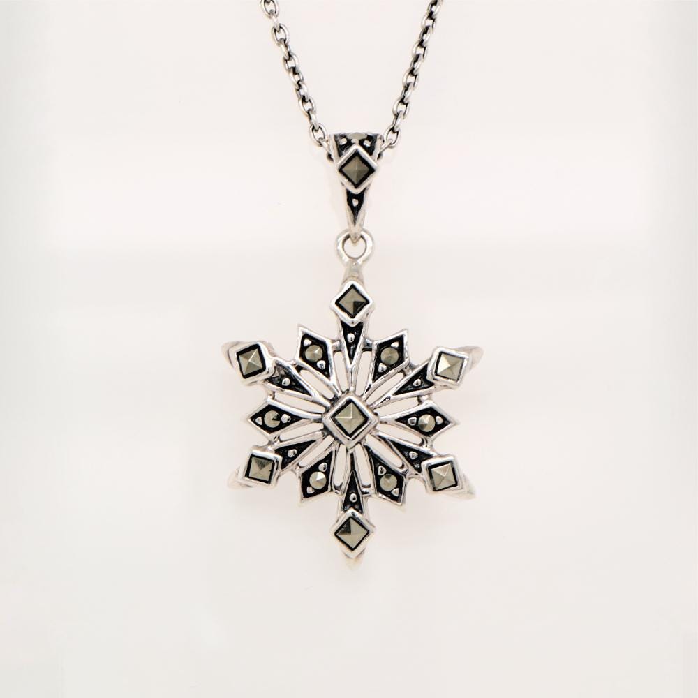 Snowflake pendent in sterling silver and Marcasite, Made for her