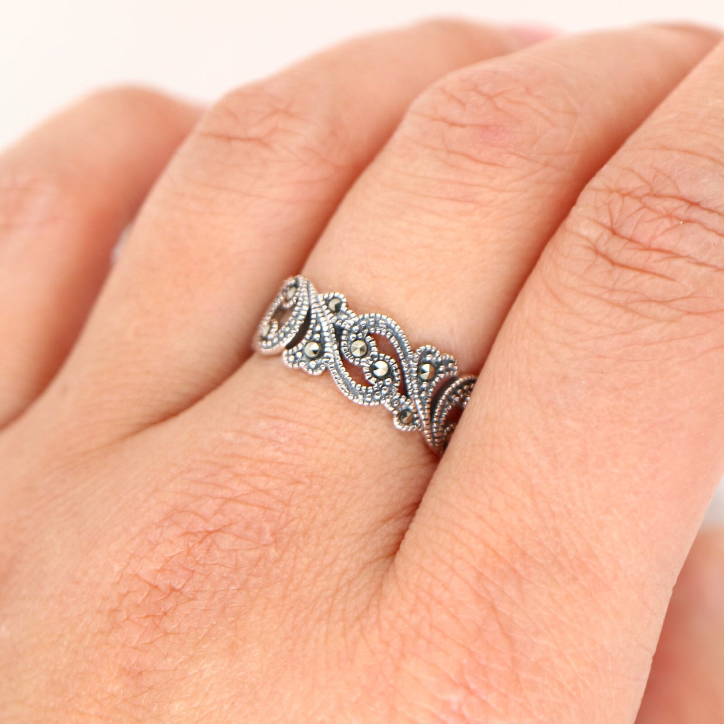 Marcasite Filigree ring in Silver