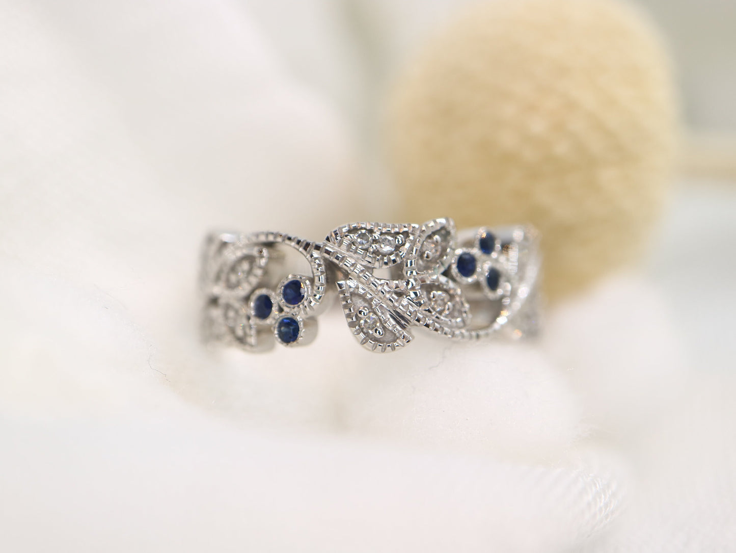 14k Vine and leaf white gold diamond ring , Filigree diamond ring, natural inspired round sapphire and diamond vine band