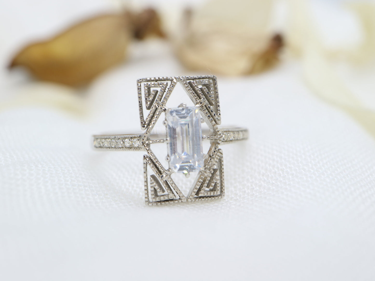 Art Deco sterling silver ring, Vintage cubic zirconia engagement ring, Vintage wedding ring