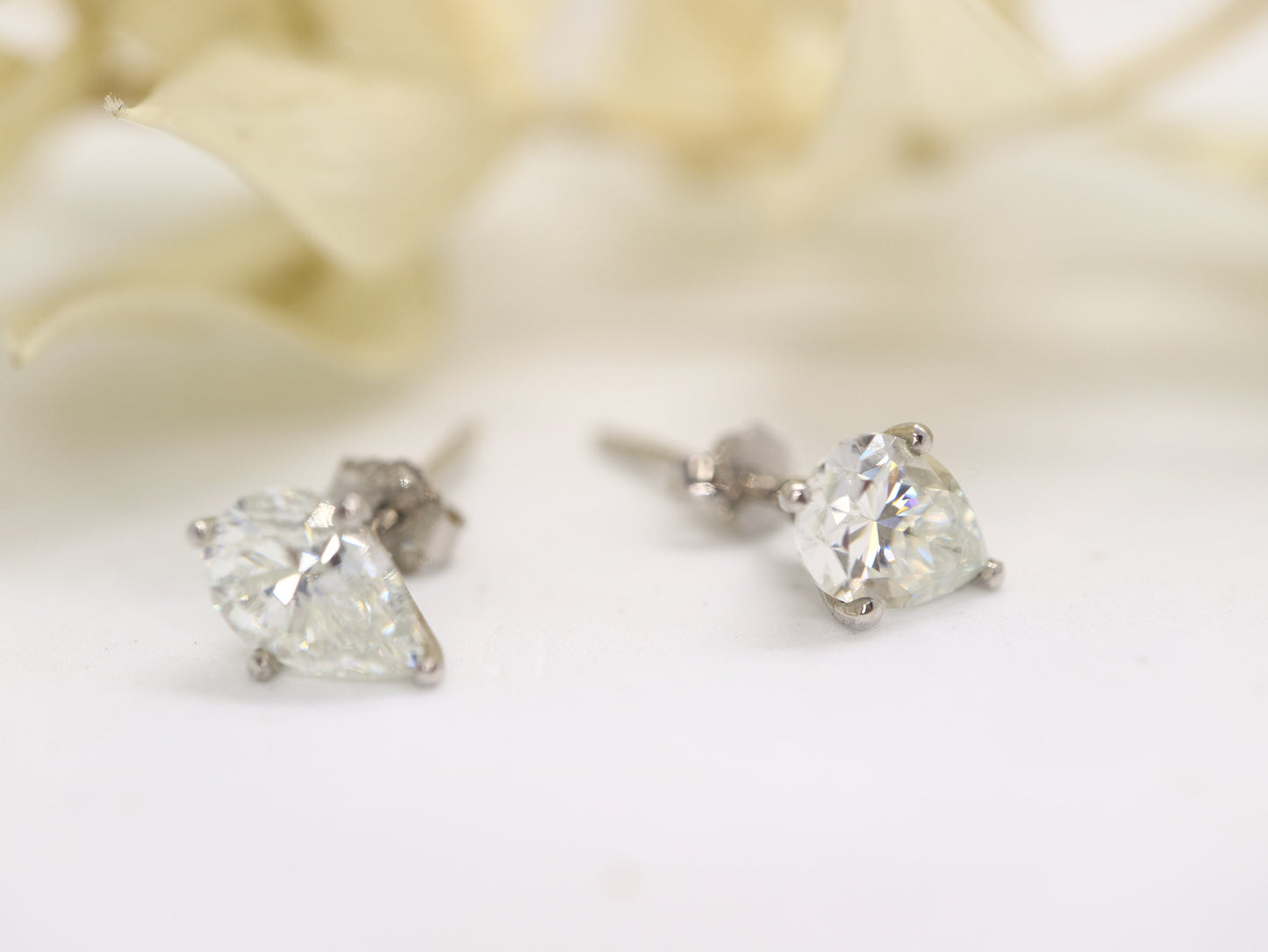 Pear shape moissinate earring, 14k white gold earring