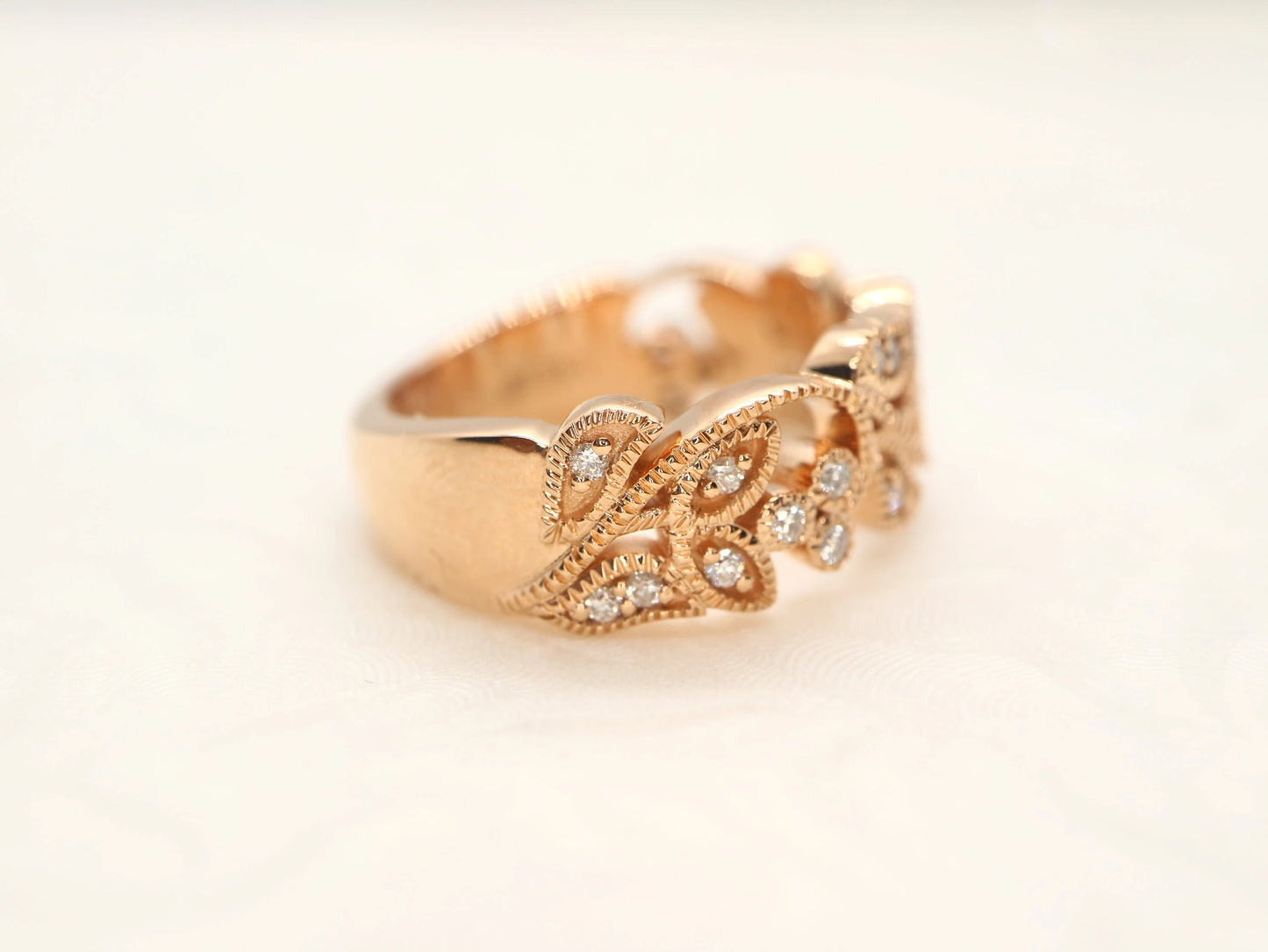 Vine and leaf rose gold diamond ring - Filigree diamond ringGold floral wedding band for women, Vintage style wedding ring