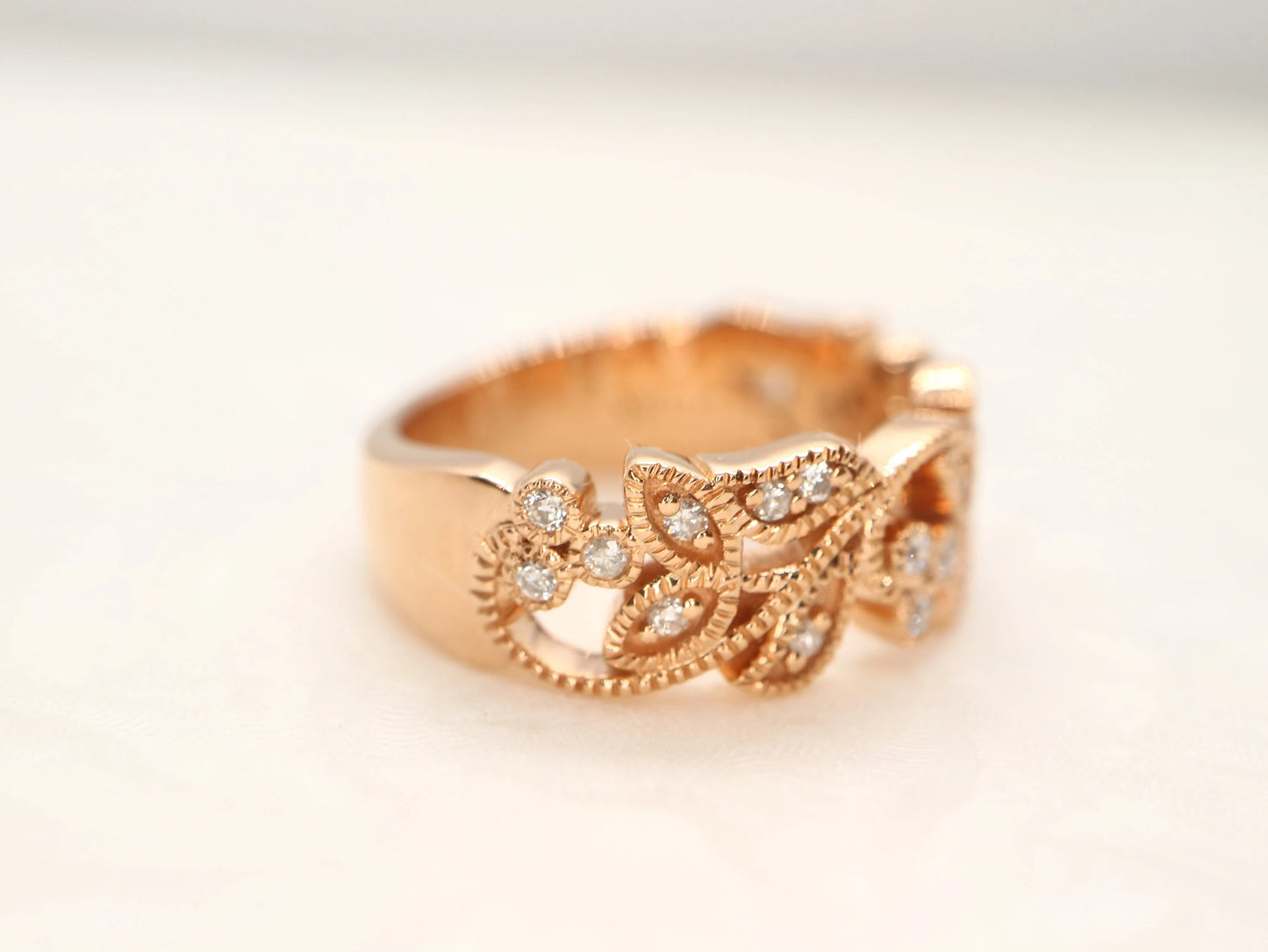 Vine and leaf rose gold diamond ring - Filigree diamond ringGold floral wedding band for women, Vintage style wedding ring