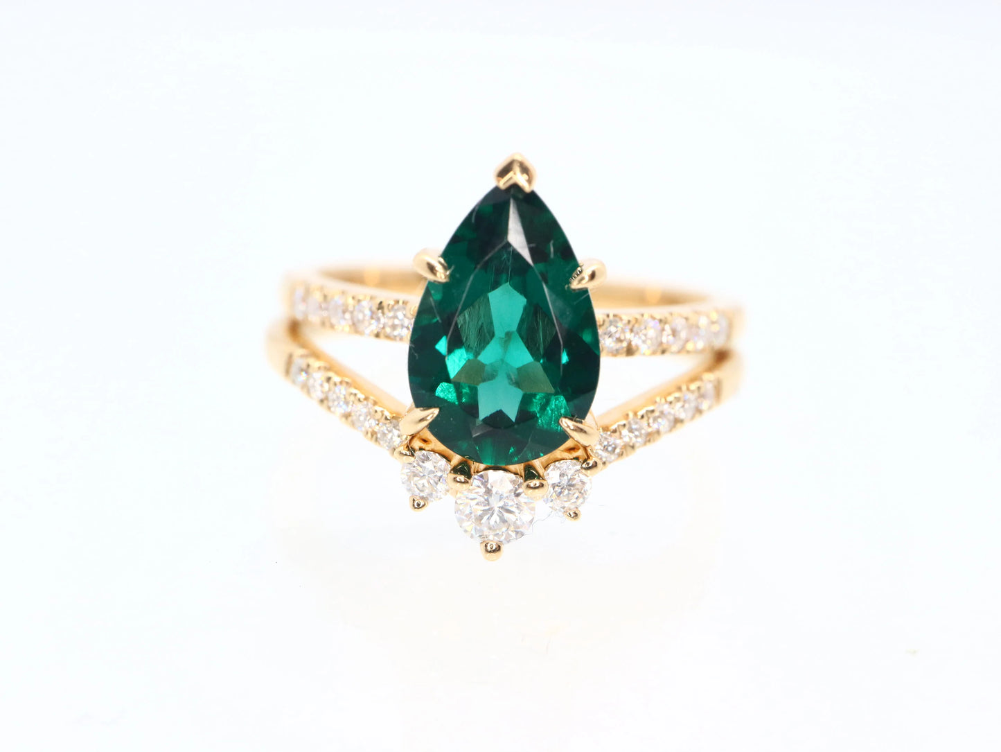 14k gold pear emerald engagement ring, Emerald engagement ring set, Wedding ring set, Anniversary ring set, Emerald bridal ring